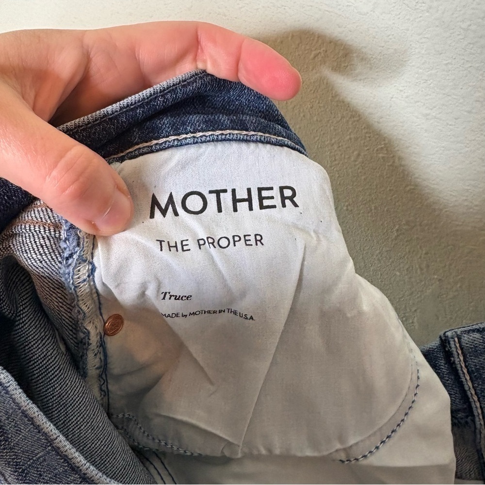 MOTHER The Proper Blue Straight Jeans with Classic Denim Wash (Truce) - Picture 7 of 8